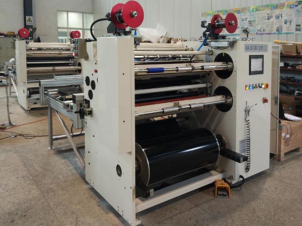 TTR全自動(dòng)分切機(jī)WKZ